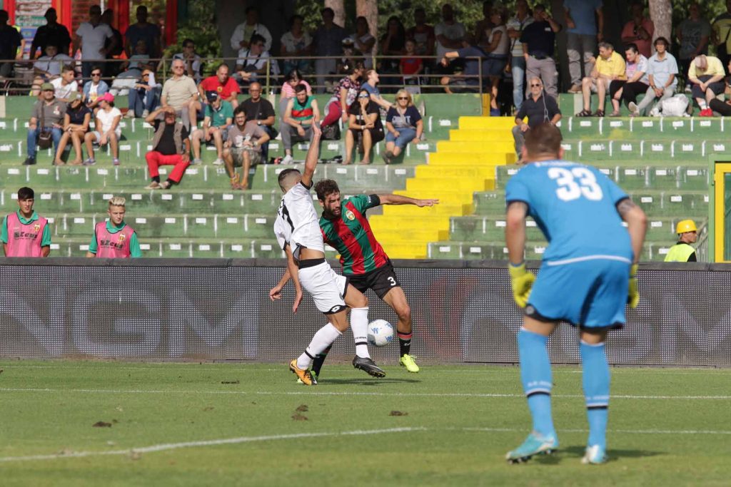 Ternana avanti con le 4 punte