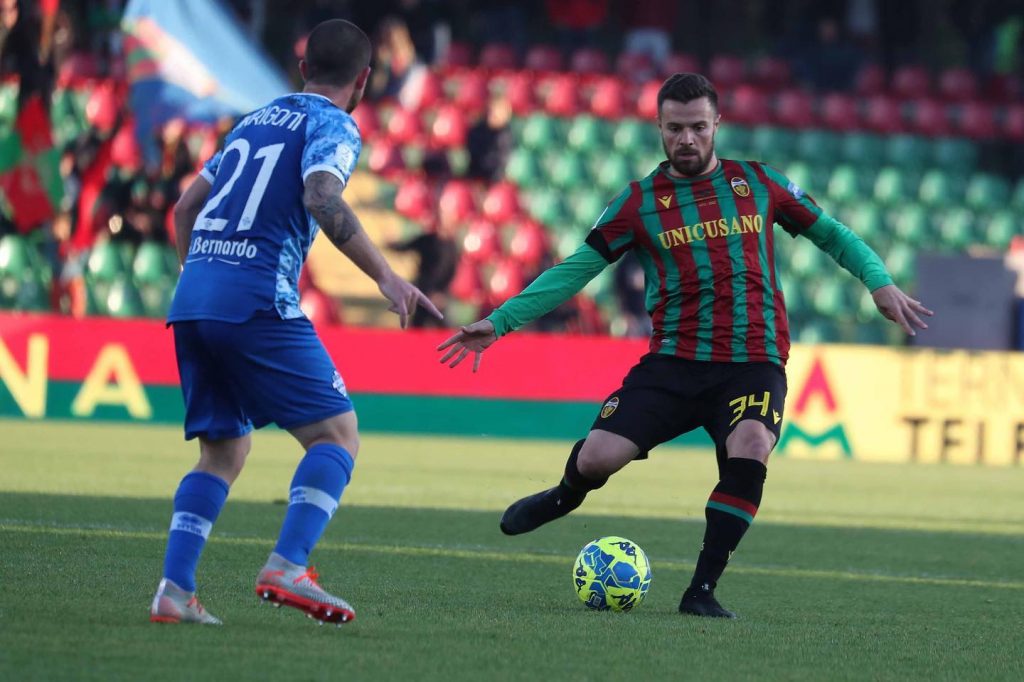 Verso Como-Ternana, lariani in vantaggio nelle sfide al “Sinigaglia”