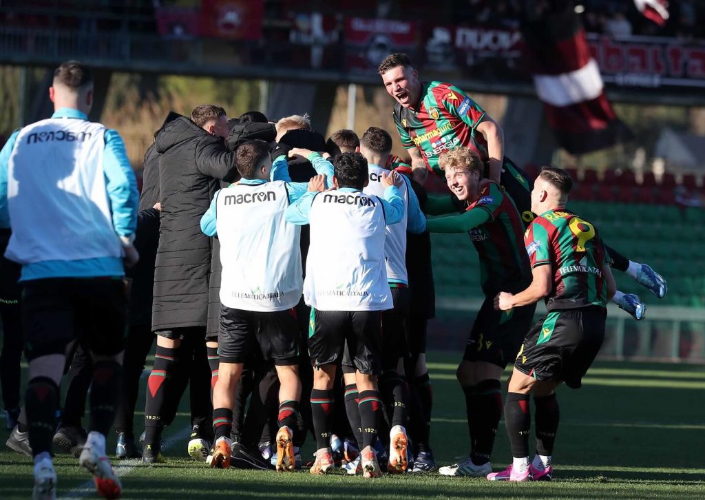 Ternana: un mese di fuoco