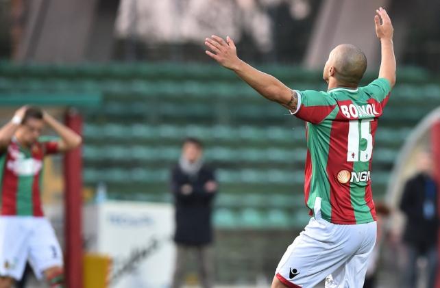 Bojinov da urlo: doppietta e Crotone è al tappeto, la Ternana vince 2-1