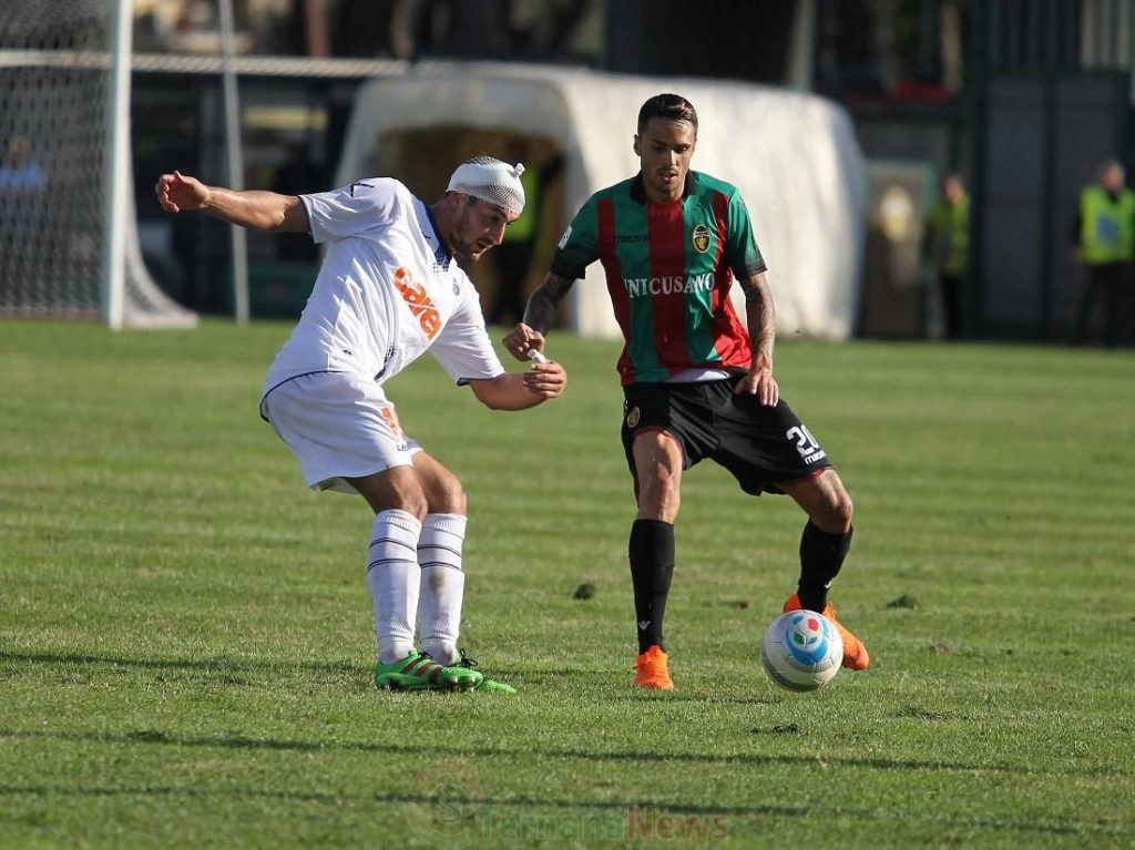 Ternana – Il Livorno non riscatterà Salzano, che torna in rossoverde