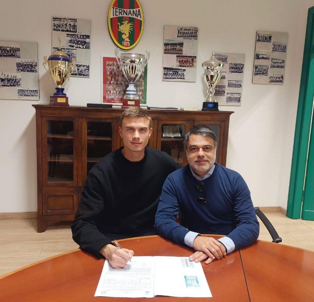 Ternana, la firma in sede di Gabriele Boloca – FOTO