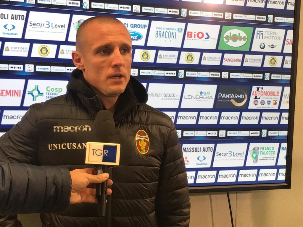 Ternana-Vis Pesaro, Defendi: “Non siamo questi, dobbiamo cambiare marcia”