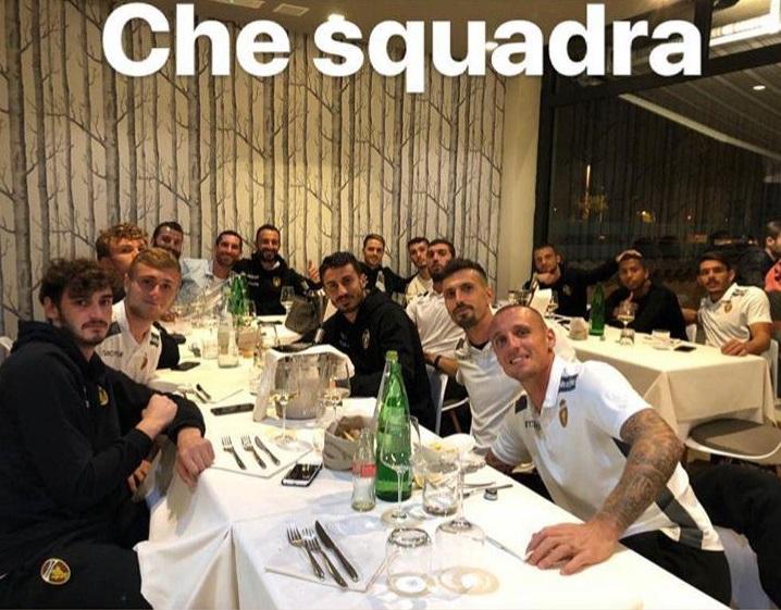 FOTO – Tre punti ottenuti: la Ternana festeggia con una cena