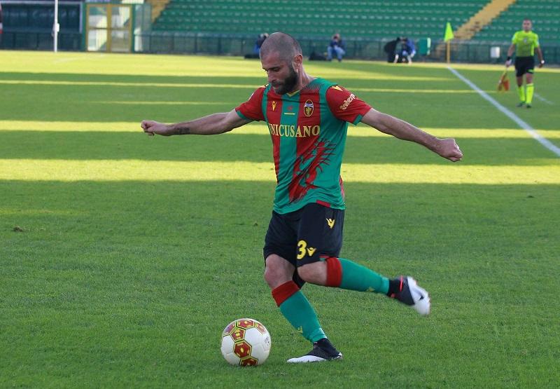 Ternana-Catania, le pagelle – La perla di Carlo, la grinta di Paghera Vantaggiato boa, la Ternana spacca