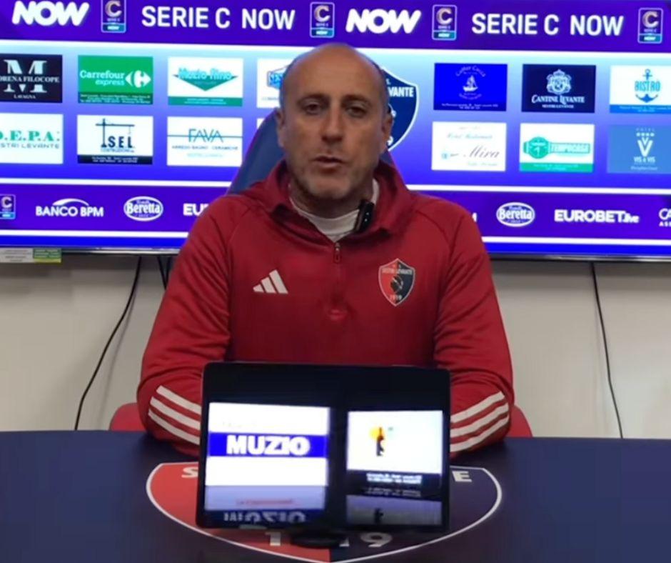 Sestri Levante-Ternana 0-1, furia Scotto: “Per oltre un minuto abbiamo chiesto il cambio e non ce l’ha fatto fare”