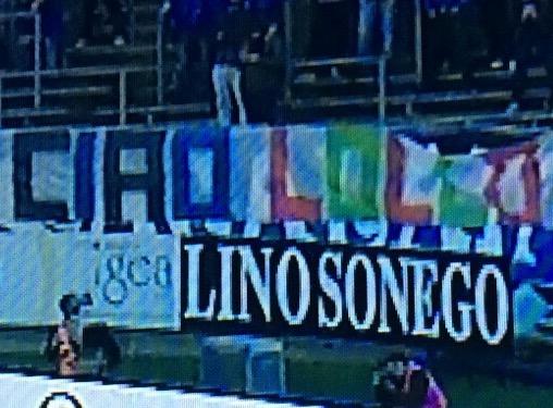 FOTO – I tifosi dell’Atalanta ricordano Lorenzo allo stadio