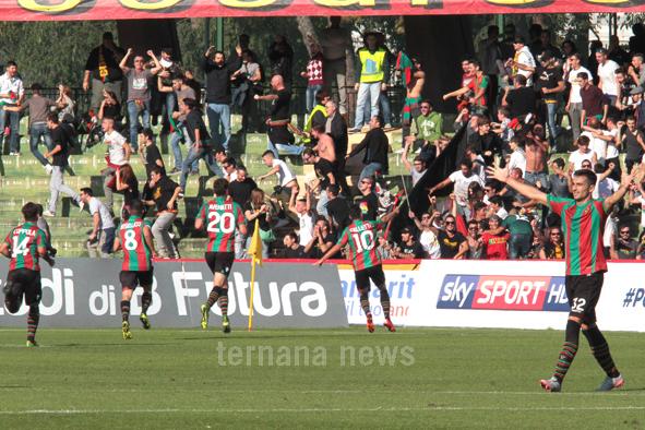 Ternana, ora è il momento: la fiamma brucia, vatti a prendere il derby