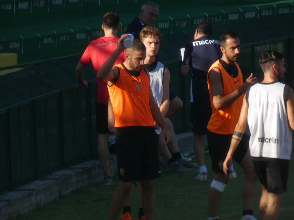 Ternana al lavoro: primo allenamento per Butic