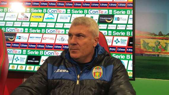 Ternana-Entella, Mariani: “Dubbio sulla difesa a 3, Montalto in forse” – VIDEO