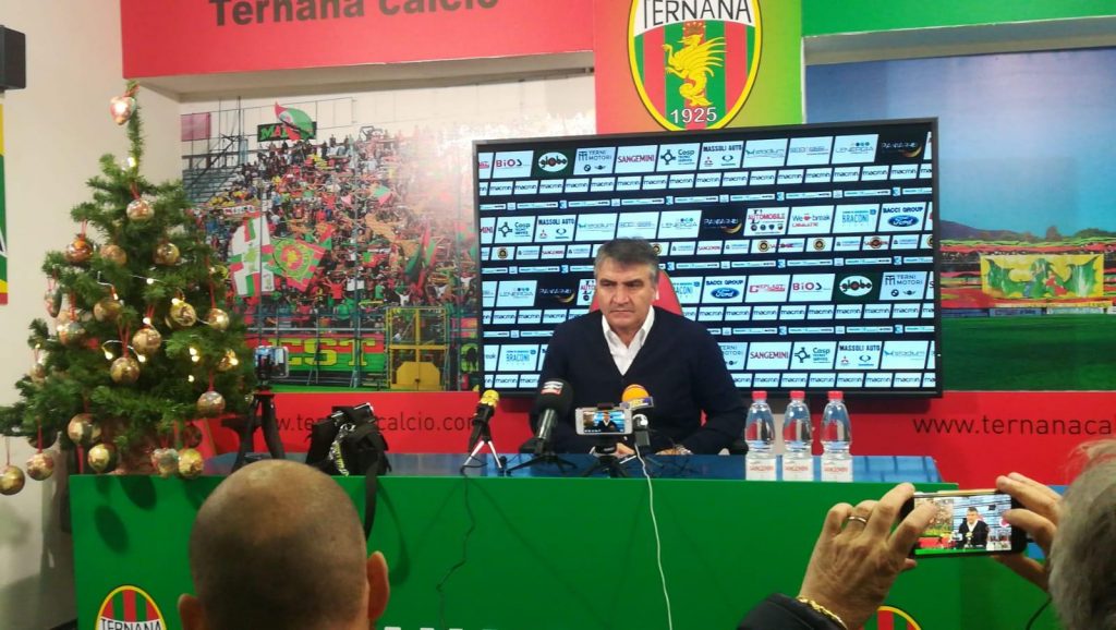 Ternana-Fermana – Parla De Canio: “L’importante è che stiamo bene. Chi nega che giochiamo ogni tre giorni manca di obiettività”