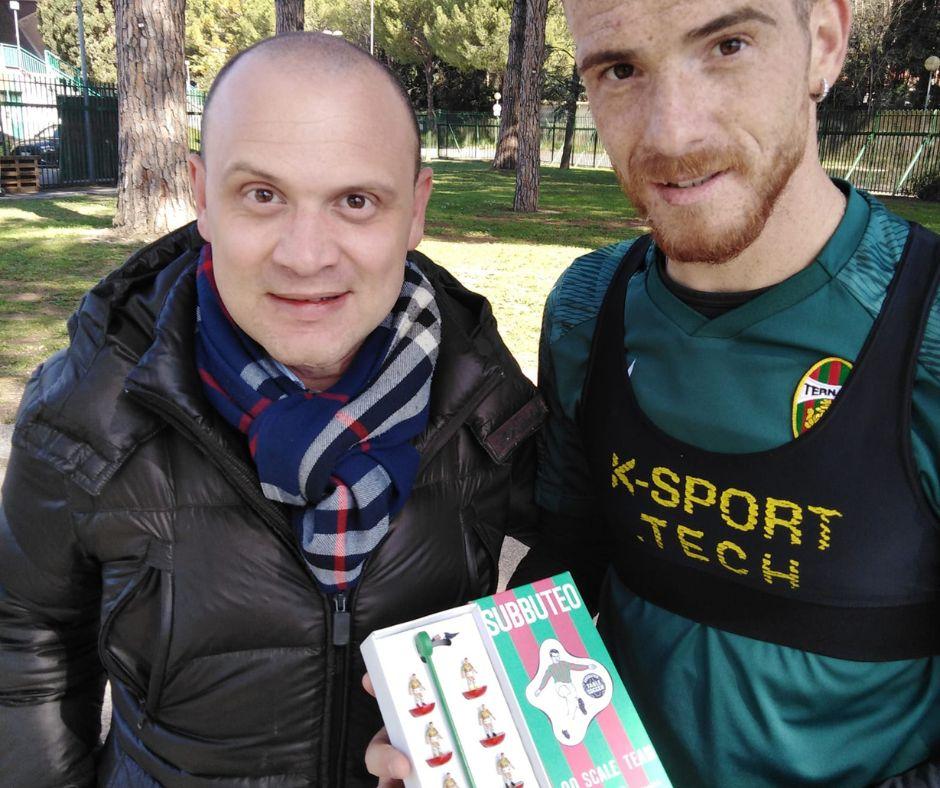 Regalo speciale per Palumbo: la Ternana 22/23 per giocare a Subbuteo