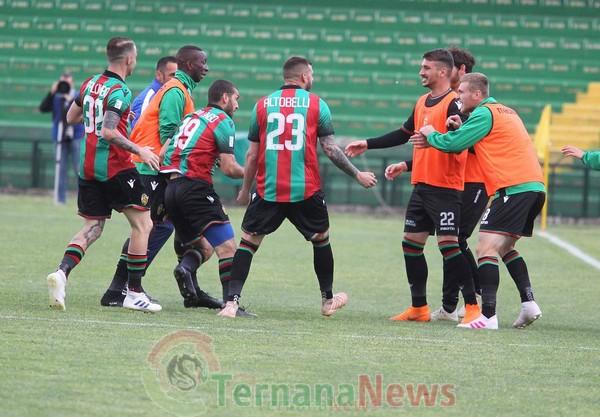 Ternana – Playoff se: ecco cosa deve accadere per arrivare agli spareggi