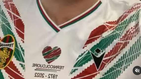 Ternana, ecco lo spoiler della seconda maglia: la indossa Bandecchi – VIDEO