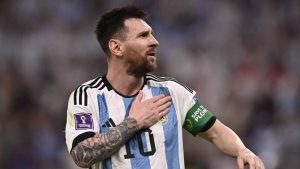 Leo Messi con la maglia dell'Argentina