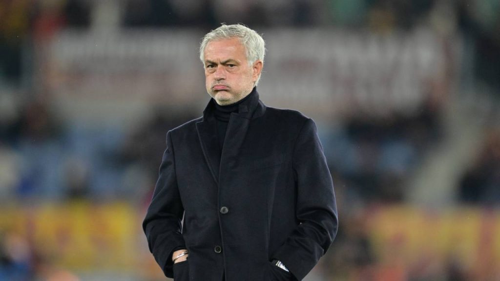 Ho sbagliato tutto, che errore | Rivelazione choc di Mourinho: anche la Roma chiamata in causa