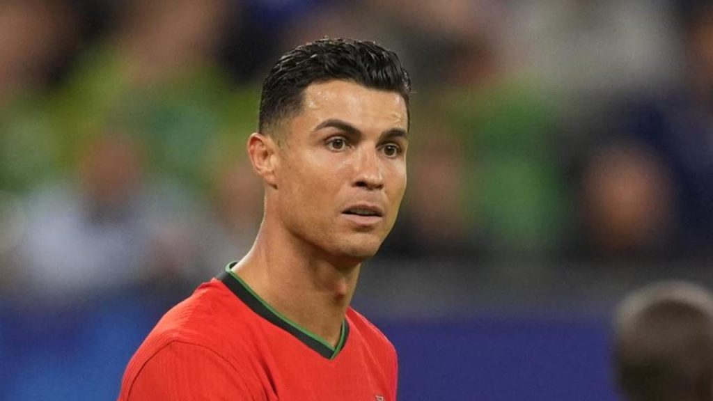 Cambia il futuro di Cristiano Ronaldo, ultim’ora clamorosa | La decisione sul ritiro