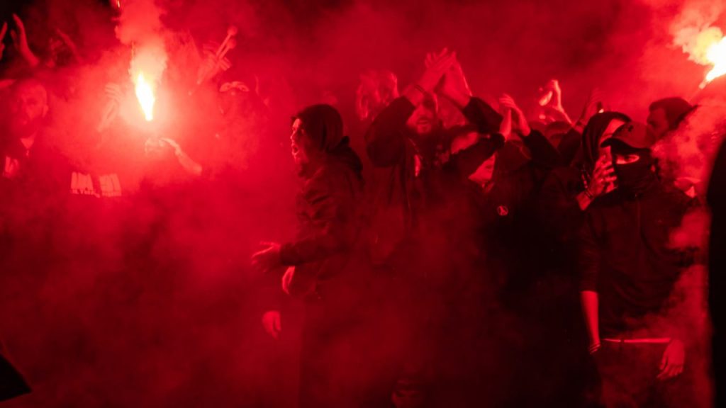 Contestazione per i bianconeri | I tifosi protestano fuori dal centro sportivo: arrivano le dimissioni a sorpresa