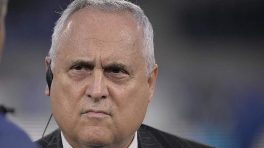 Finalmente la situazione si blocca, ci ha pensato Lotito | Affare dell’anno per la Lazio