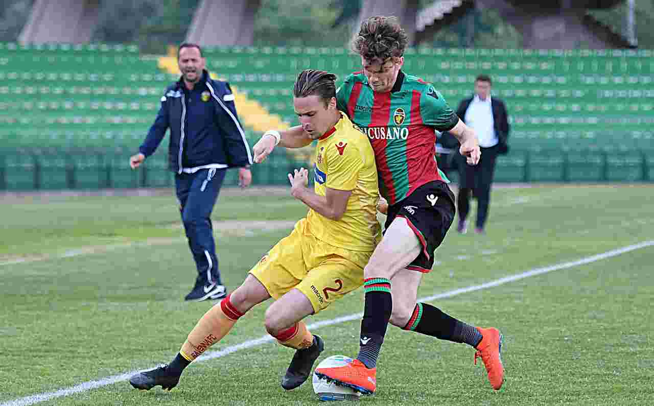 Federico Giraudo con la maglia della Ternana