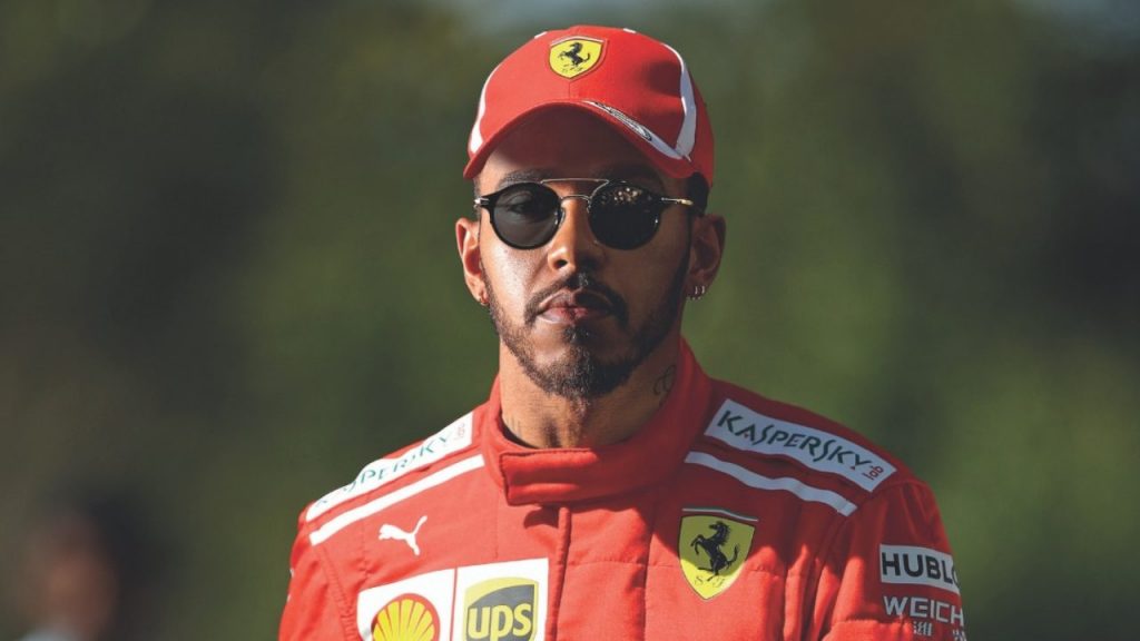 Paura Ferrari, occorre prendere una decisione | Tegola INASPETTATA per Hamilton